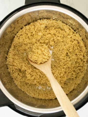 cooked quinoa in the Instant Pot