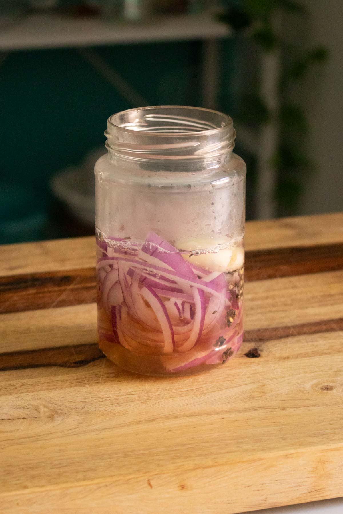 pickled onions after adding hot water