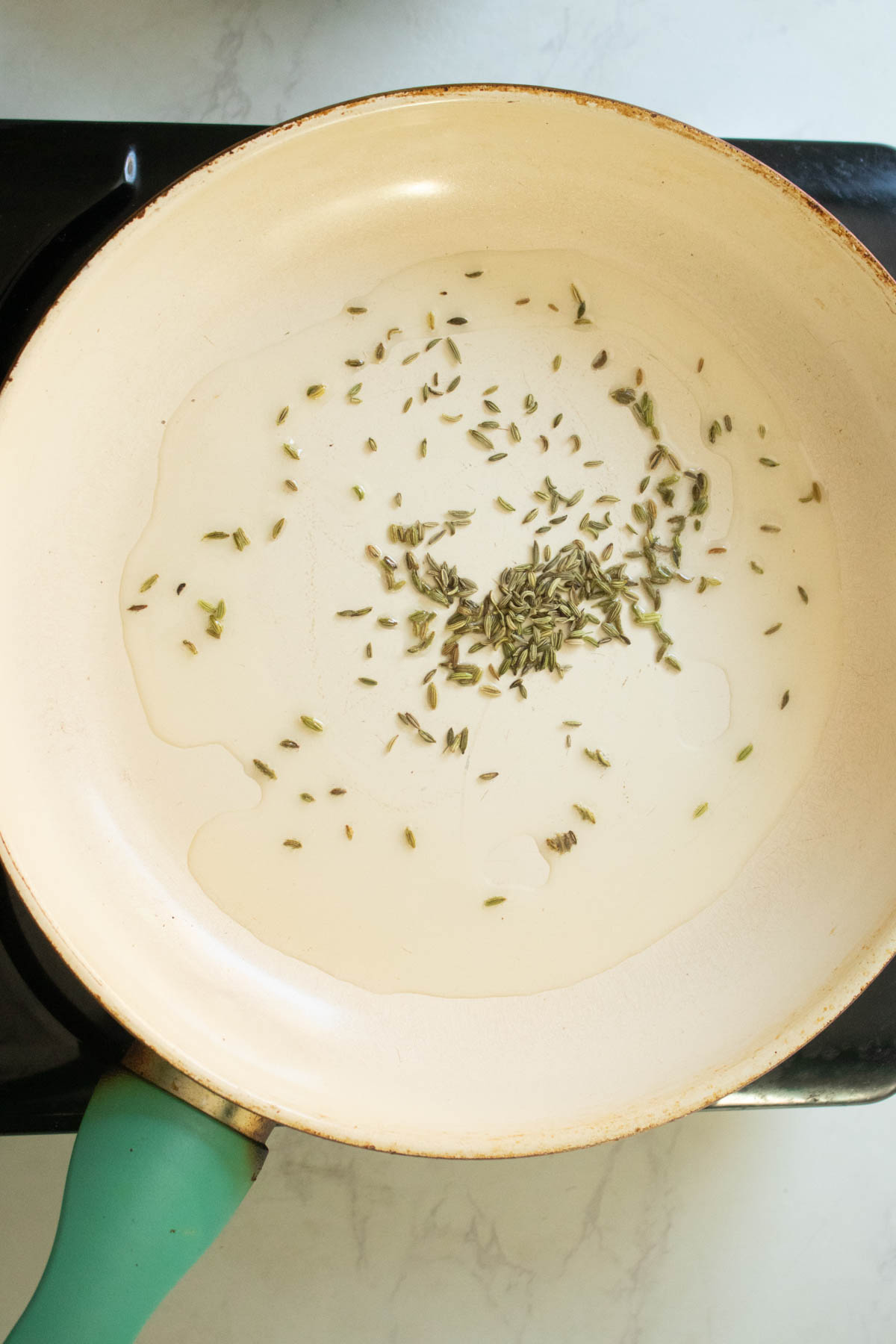 roasting the fennel seeds