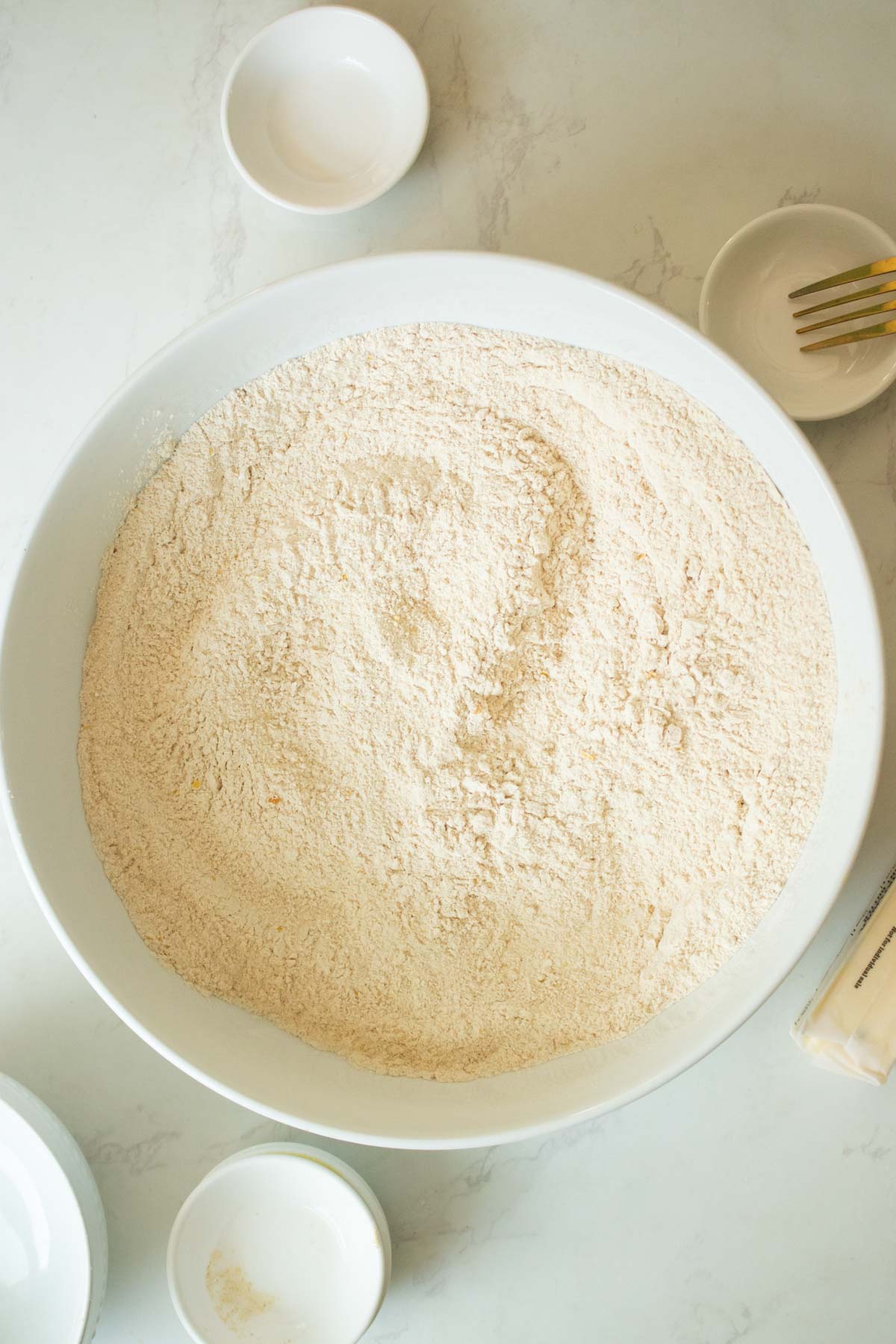 dry ingredients in the bowl after mixing