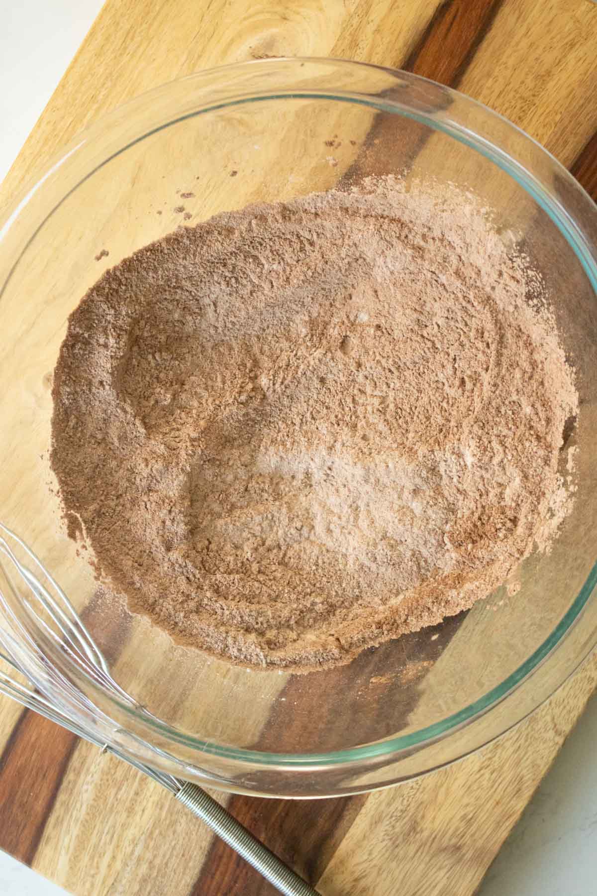 dry ingredients in the bowl after mixing